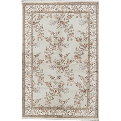 Floral Area Rug in Ivory