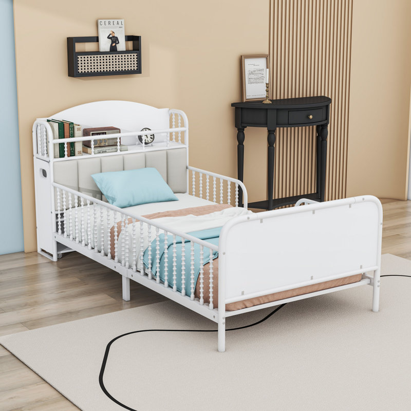 Lit plateforme simple en métal avec bande à DEL, tête de lit tapissier et tablettes de rangement escamotables, Blanc