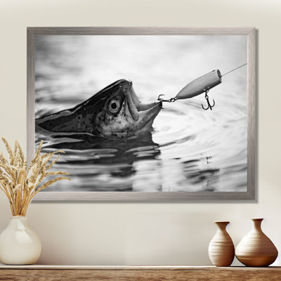 «Catching Bass Fish - Pêche», reproduction d'art sur toile encadrée