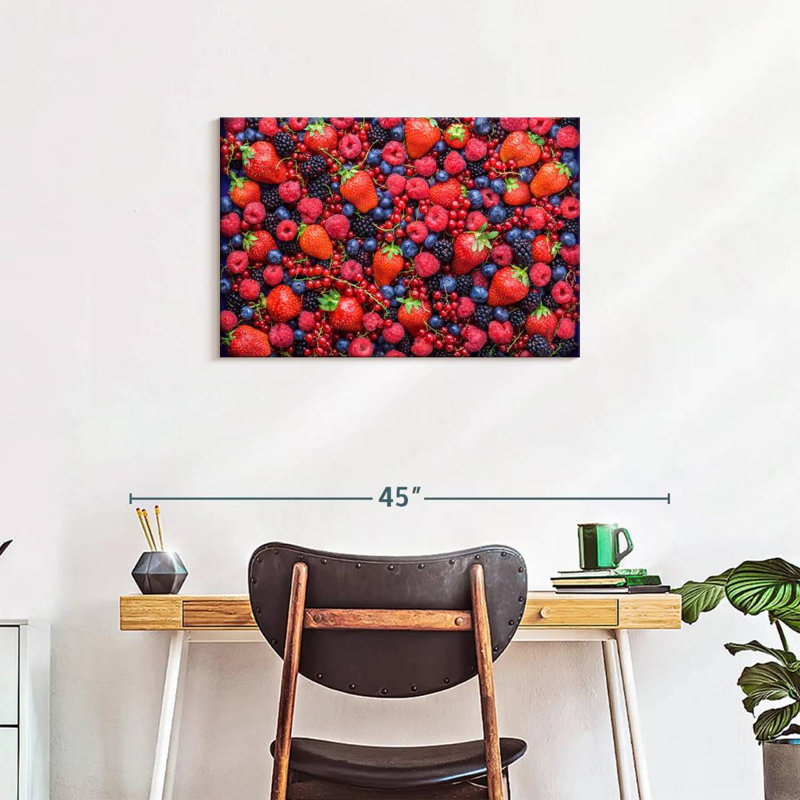 Yarlin Berries, 20" H x 30" W