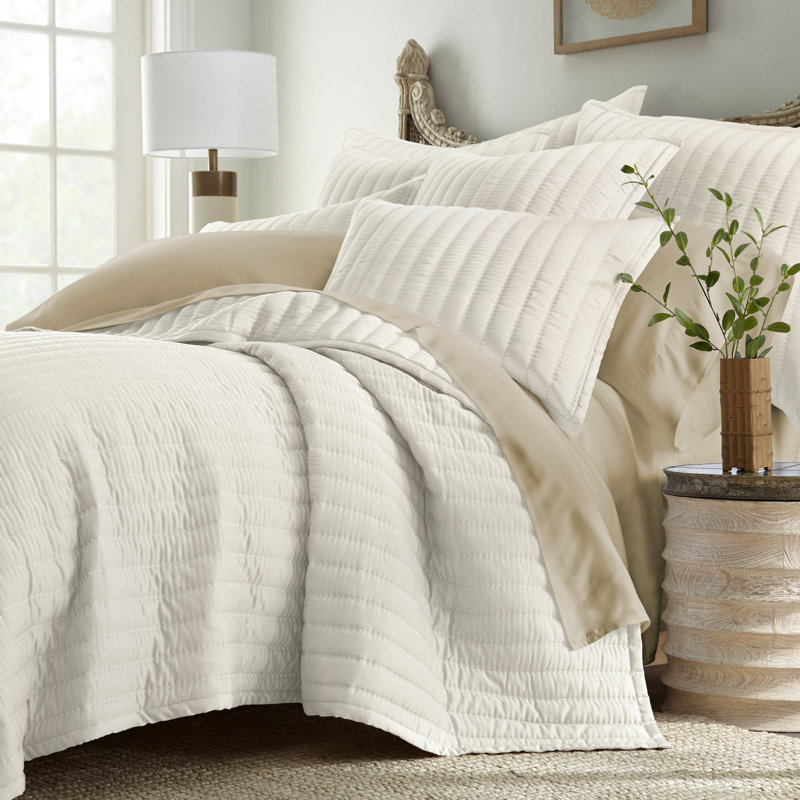 Urban Coverlet, King Coverlet, Ivory