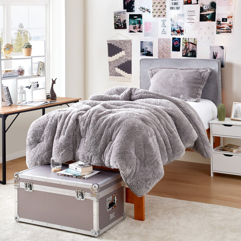Original Plush Ashes of Roses Coma Inducer Oversized Comforter, King Comforter