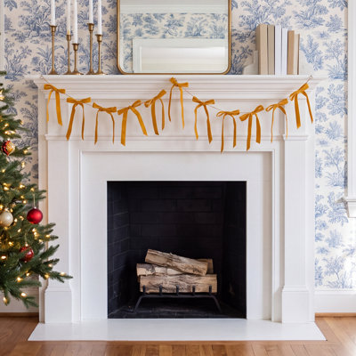 Gold Velvet Bow Garland
