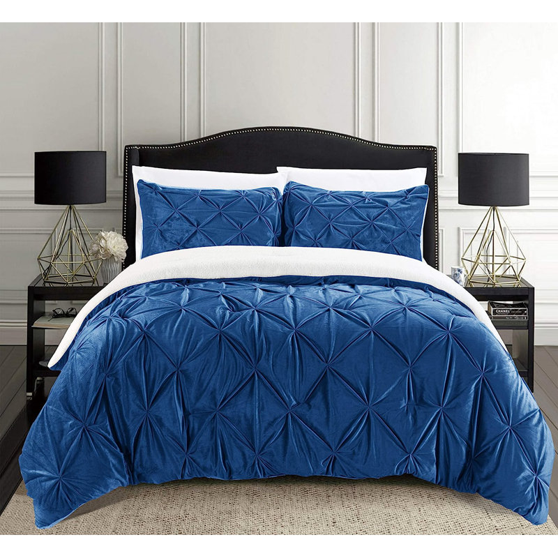 Mocassi Pintuck Sherpa Geometric Shapes Comforter, Navy, Queen Comforter + 2 Standard Shams