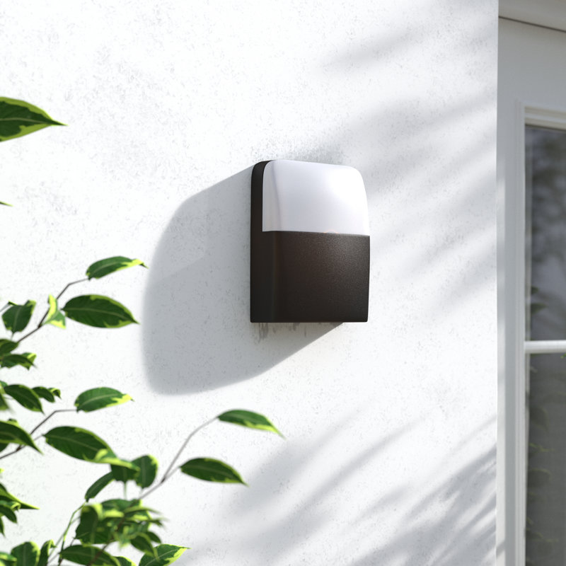 Droplet Integrated LED Outdoor Bulkhead Light, Black