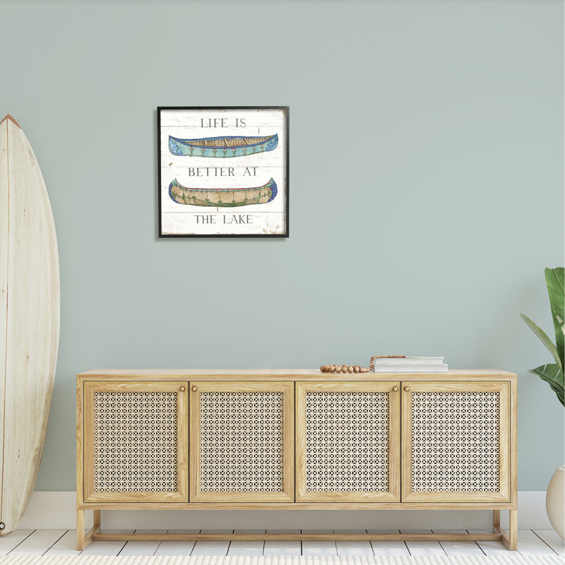 «Life Better at Lake Weathered Canoes» par Daphne Brissonnet - impression sur bois, Giclée encadrée noir minuit