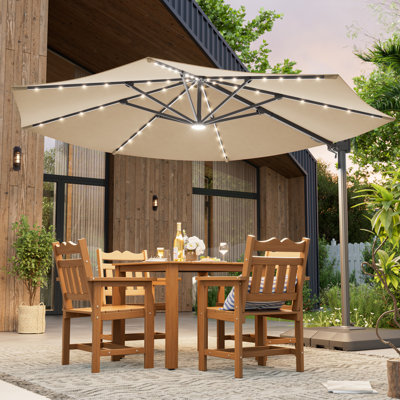 Parasol de patio en porte-à-faux décalé en aluminium de 11 pi avec base incluse, parasol d'extérieur à DEL 8 lumières avec manivelle et inclinaison, protection contre les rayons UV pour la terrasse