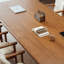 Table de salle à manger brune-1964831488