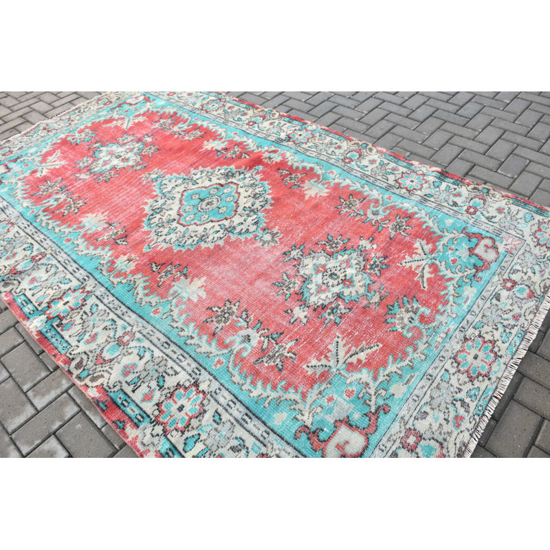 Grand tapis rouge turc rétro idéal pour la décoration intérieure et les salons spacieux avec un design anatolien complexe
