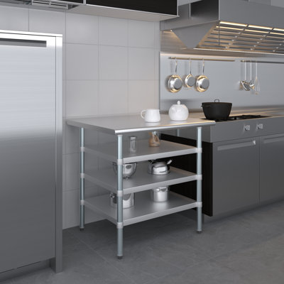 Table en acier inoxydable 30 po x 36 po avec trois tablettes inférieures