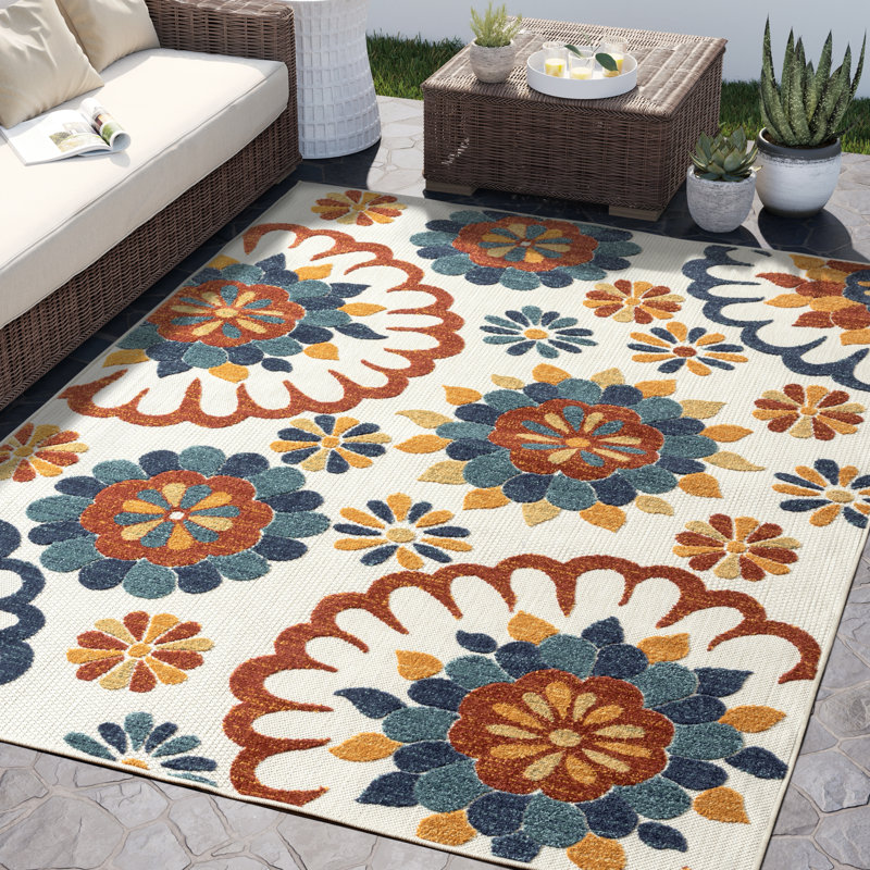 Hampton Floral Indoor / Outdoor Rug, Rectangle 4' x 6'