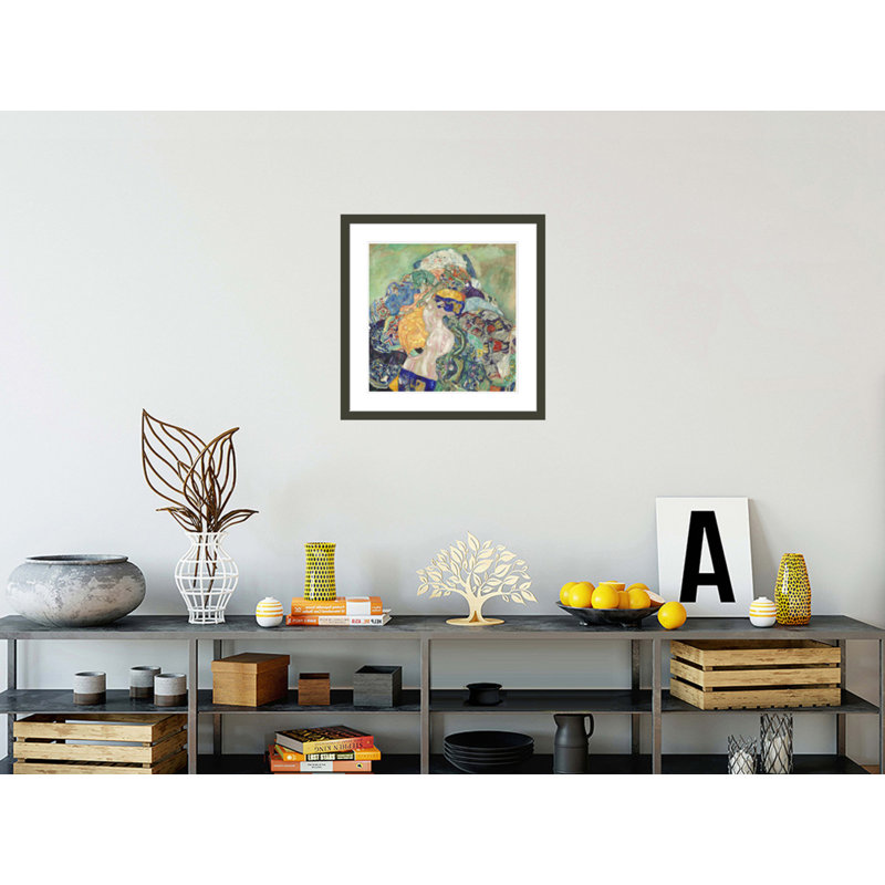 «Baby (Cradle)» par Gustav Klimt, impression giclée encadrée, H 23,61 po x l 23,5 po