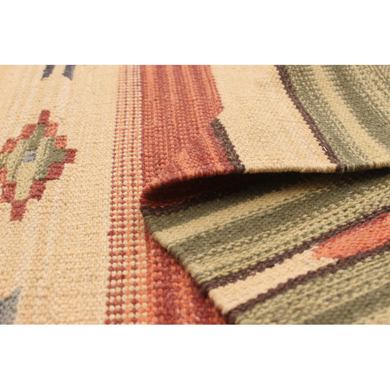 Isley Wool Oriental Indoor Rug