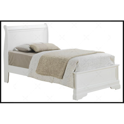 Charming Traditional King Bed In White