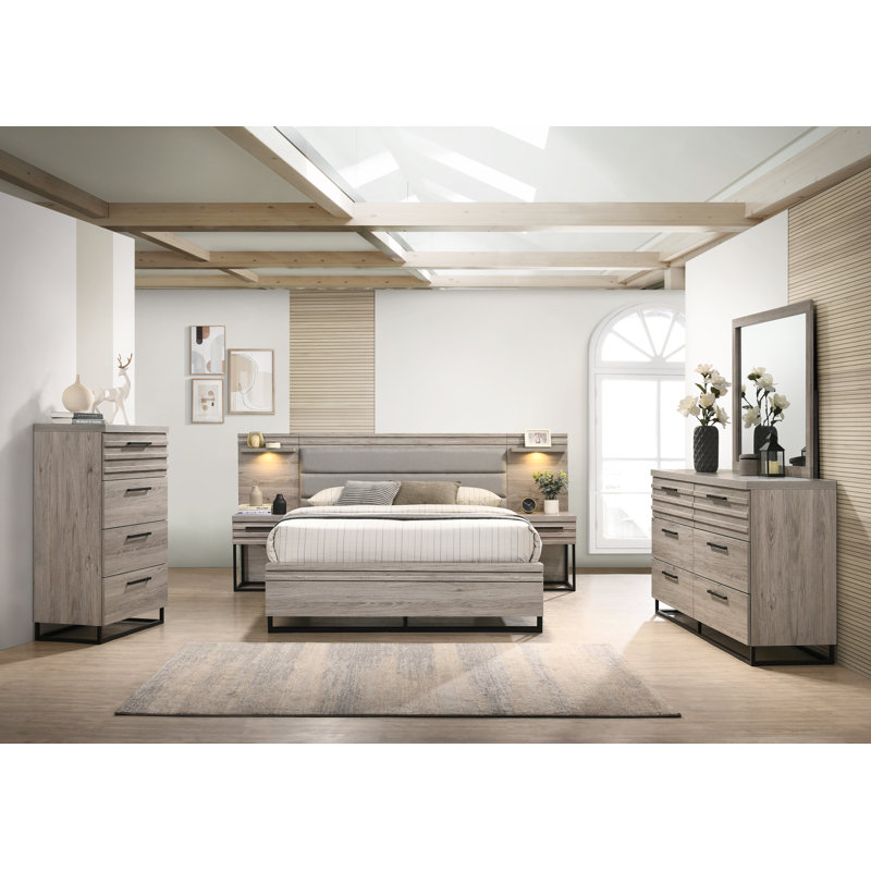 Earvin Piece Bedroom Set, Queen