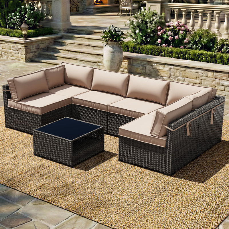 Ensemble modulaire de patio en osier pour 6 personnes avec table basse et coussins beiges, Beige