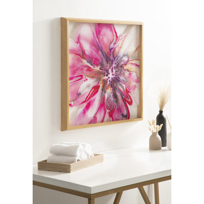 «Kester Bright Colorful Abstract Flower - Floater», reproduction encadrée