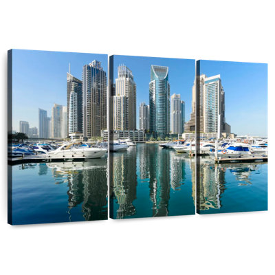 Bateaux à la marina de Dubaï