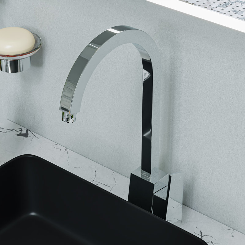 Single-handle Bathroom Faucet, Polished Chrome