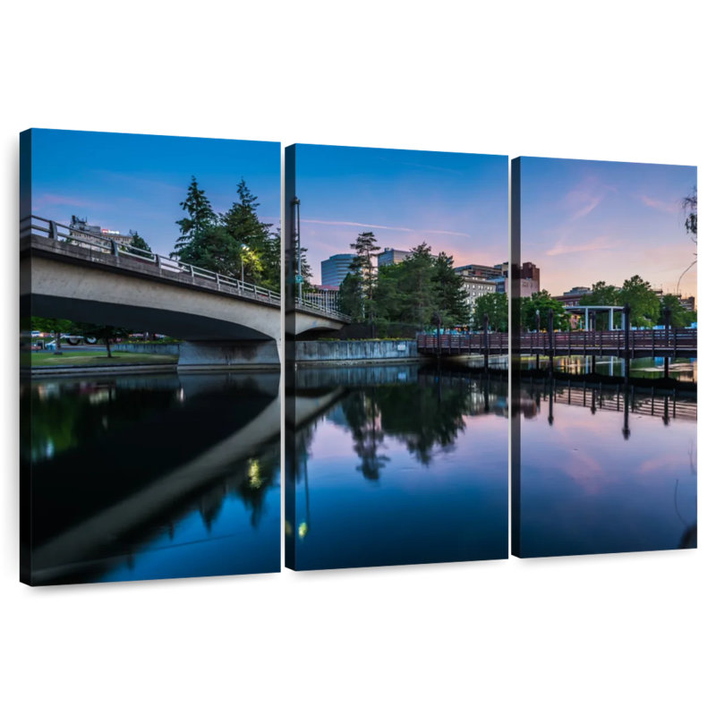 Rorry Spokane River At Riverfront Park, 20" H x 33" W