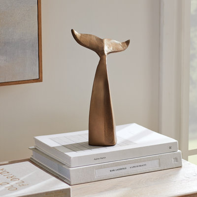 SCULPTURE DE QUEUE DE BALEINE Schilling