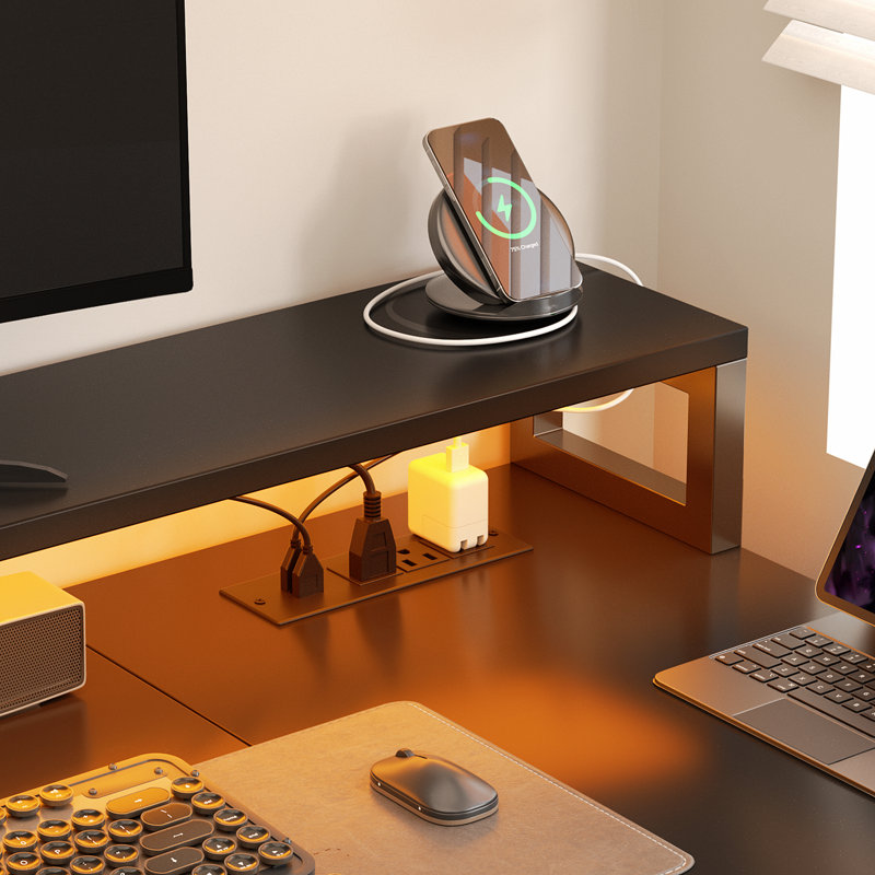 Bureau d'écriture en L Kaedence, bureau de jeu à DEL, bureau avec prises de courant, Noir / Noir, H 30 po x l 72 po x P 11 po
