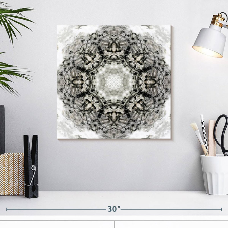 Avery Black White Kaleidoscope II