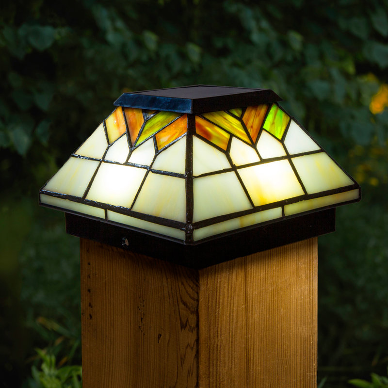 Wellington Stained Glass LED Solar Post Cap Light