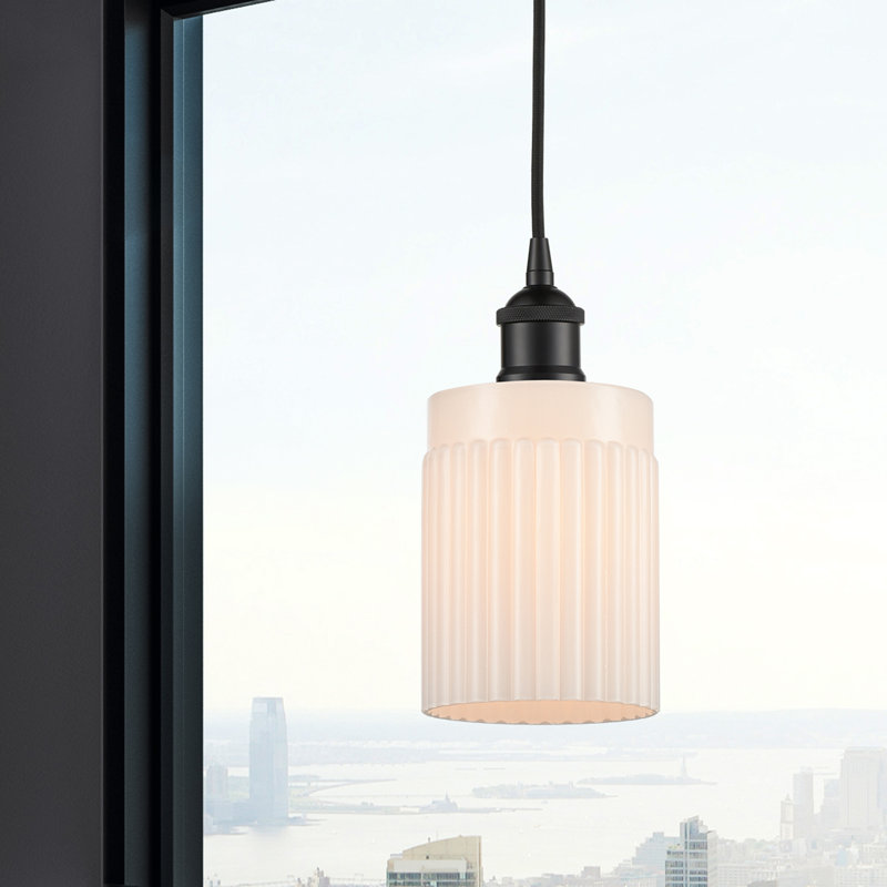 Luminaire suspendu cylindrique à 1 lumière Kamena, Blanc mat, Noir mat