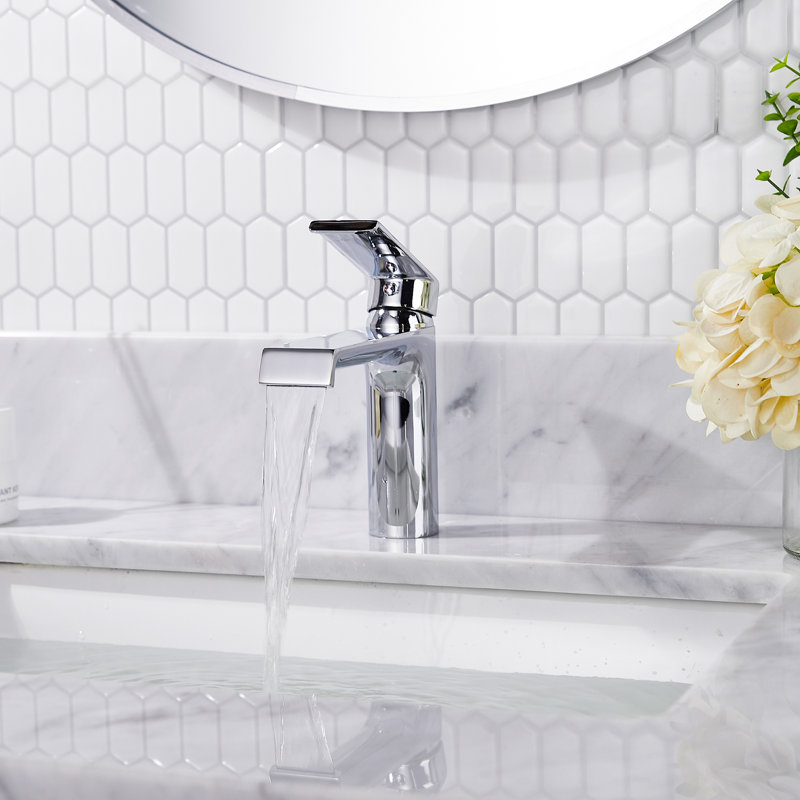 Single-Hole Single-handle Bathroom Faucet, Chrome
