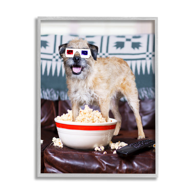 Chien, film en 3D, canapé-lit, pop-corn, estampe numérique, ensemble d'art texturé par Michael Quackenbush, L 24 po x H 30 po