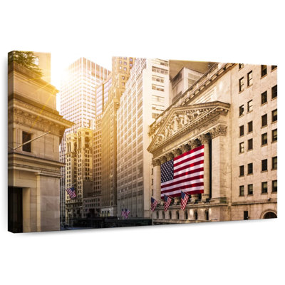 Harpa Wall Street American Flag