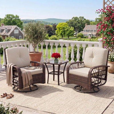 Ensemble de meubles de patio 3 pièces 2 chaises berçantes pivotantes avec 1 table d'appoint en rotin pour table de patio en verre trempé pour terrasse