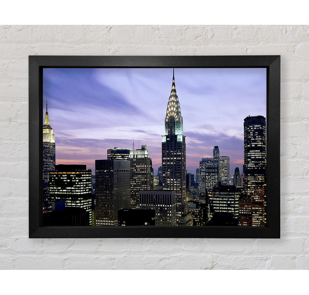 Gerahmtes Wandbild NYC Empire State Building Lilac Sky