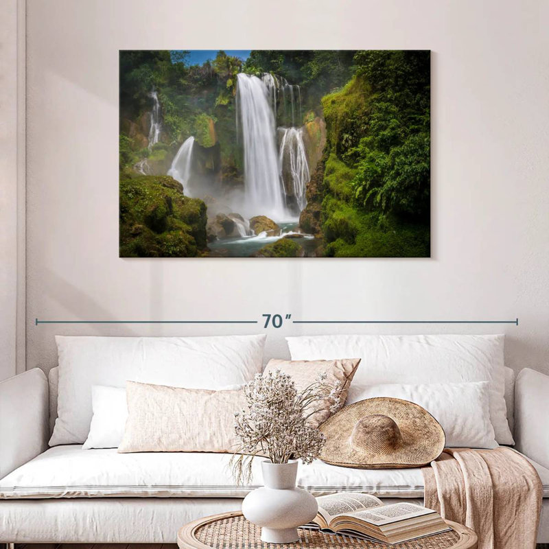 Chutes d'eau de Kerrick au Honduras, H 30 po x l 45 po