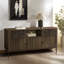 Buffet 63 po à 3 portes en chêne foncé tissé panier
