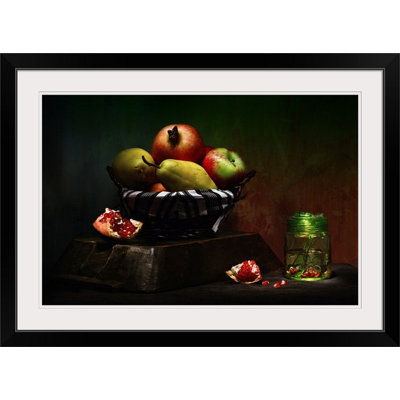«Still Life Fruits» par Emine Basa, Straub, reproduction de photo