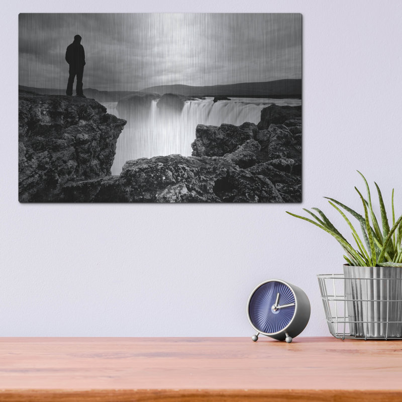 Islande, chute d'eau de Nina Papior, H 12 po x l 16 po