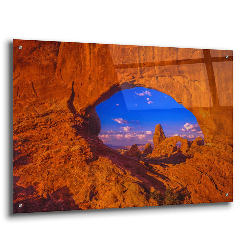 «Windows To The Past» par Bill Sherrell, art mural en verre acrylique, H 24 po x l 36 po x P 0,2 po