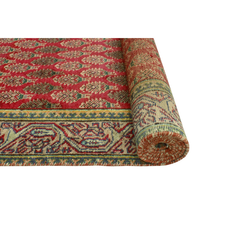 Khylar Distressed Balym Red Runner