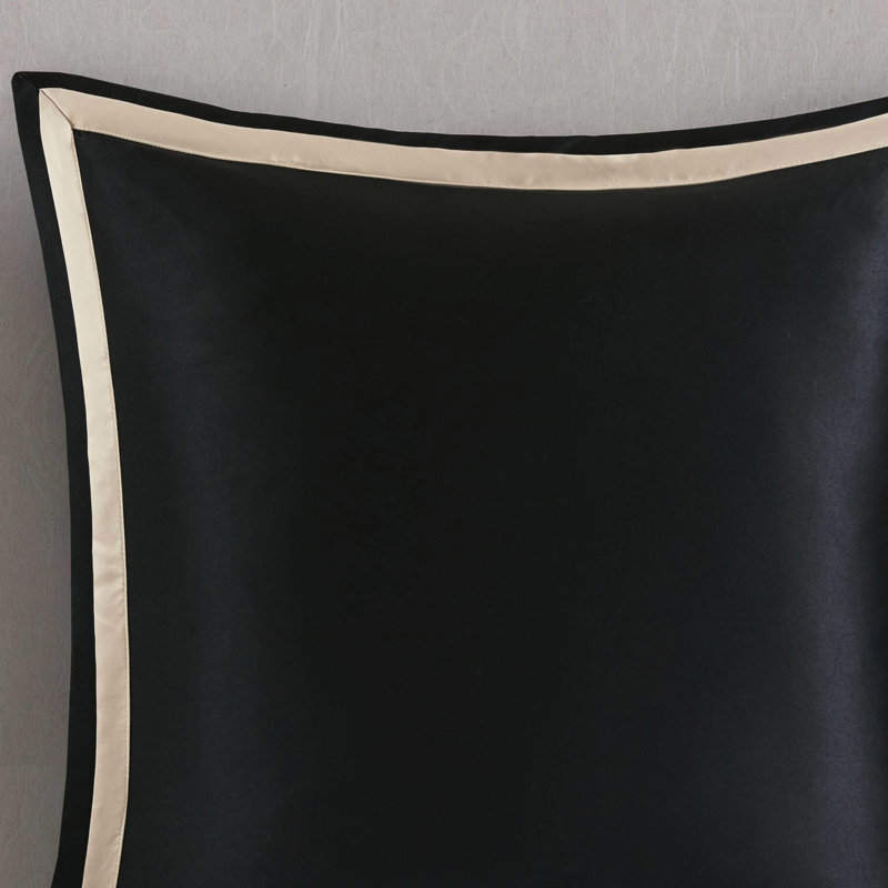 Édredon très grand 8 pièces, utilisation à l'année, coussins décoratifs brodés inclus, rembourrage