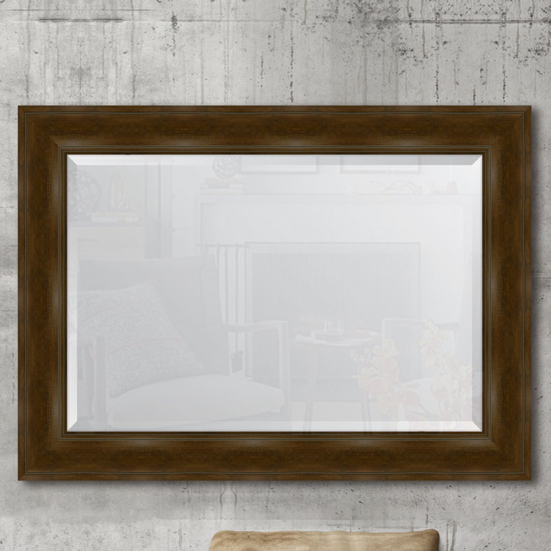 Miroir mural à cadre en résine English, H 44,5 po x l 32,5 po, Noyer