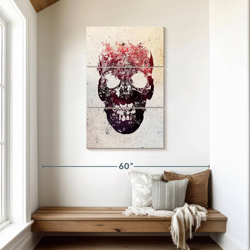 Crâne floral rose Kerner, H 45 po x l 28 po