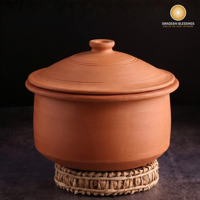 Pot en argile non émaillé pour la cuisson | Kadhaï en terre | Terre cuite Patila | Support en argile pour service avec couvercle, 5 L, rouge | Comprend un support à feuilles de palmier gratuit