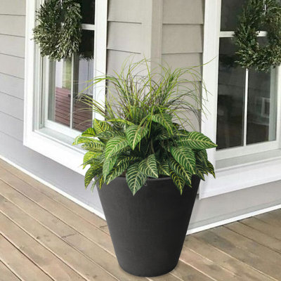 Strafford Self Watering Ribbed Pot Planter