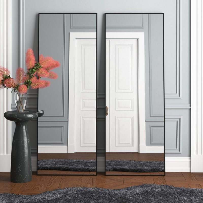 Miroir mural en métal Wang, Or, 65" x 22"