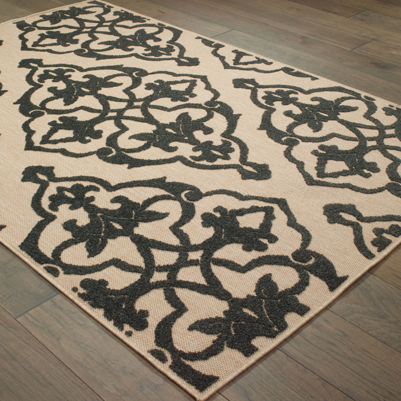 Hargraves Floral Sand/Charcoal Gray Indoor/Outdoor Area Rug, Rectangle 7'10" x 10'10"