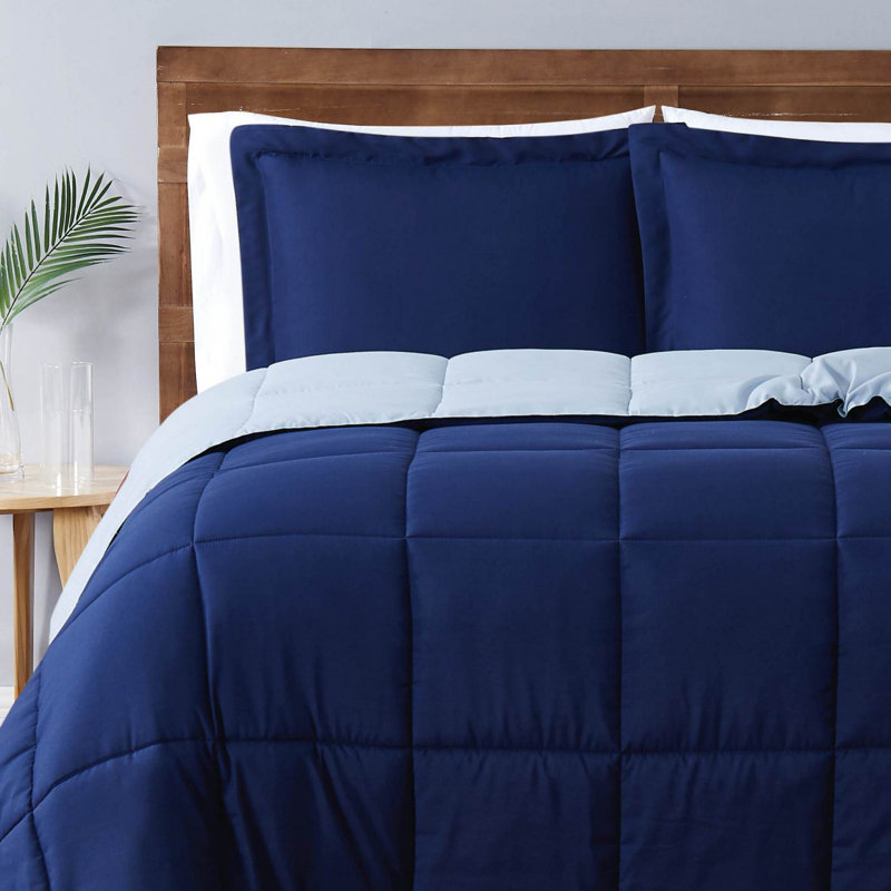 Ensemble d'édredon réversible en microfibre Everyday, Édredon double + 2 taies décoratives standards, Bleu marine/clair