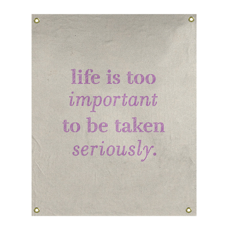 Tapisserie de levity et citation en polyester, H 36 po x l 26 po, Blanc / violet