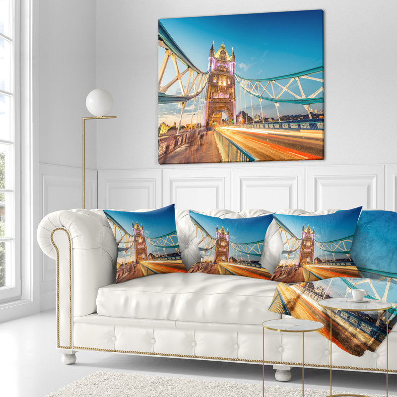 Coussin lombaire cityscape de la tour bridge, Square 16" x 16"